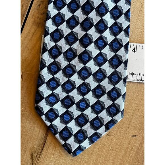 Daniel Craig Mens neck tie. Geometric print. Made in Italy. Silk. office work - Picture 3 of 3